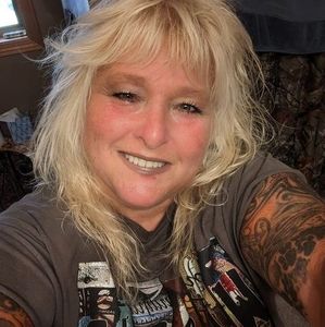 Meet your Posher, Carrie